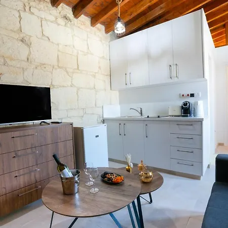 Eidyllio Luxury * Omodos